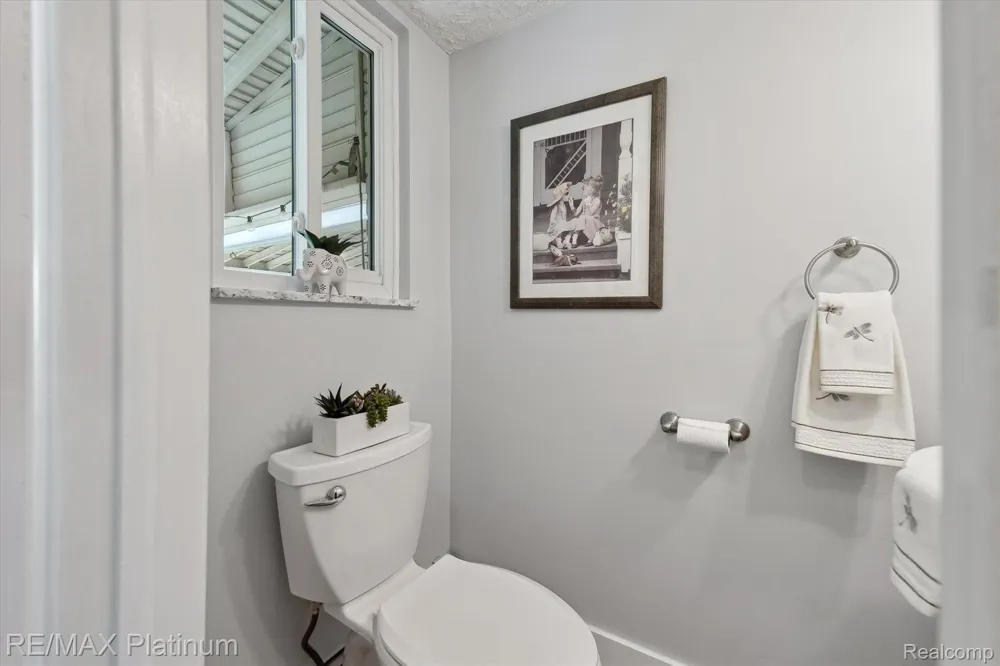5992 Alan Drive #22 Brighton City, MI 48116