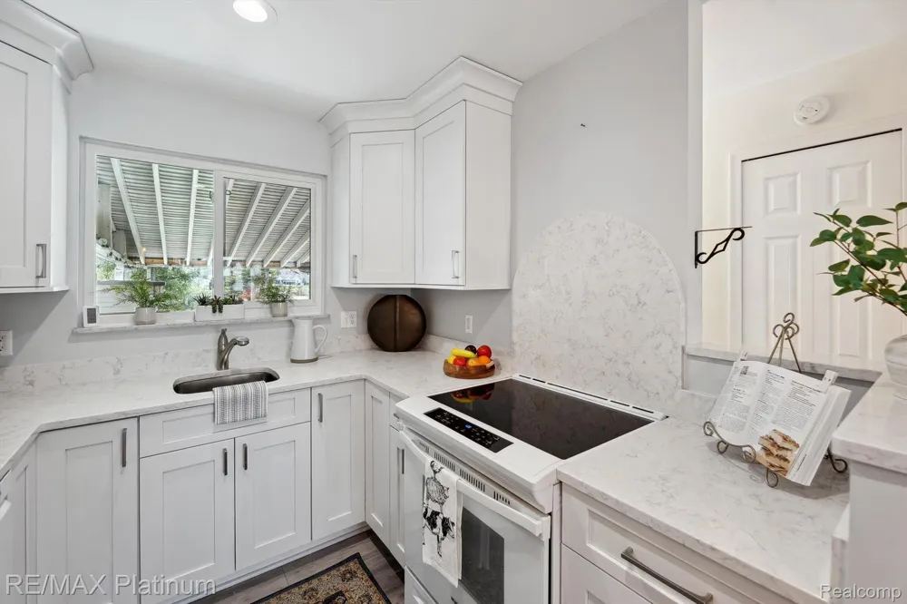 5992 Alan Drive #22 Brighton City, MI 48116