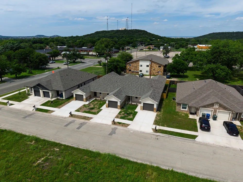 406 W Avenue C #C Copperas Cove, TX 76522