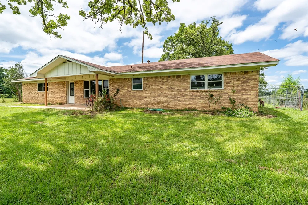 7037 E U.S. HWY 80 Hawkins, TX 75765