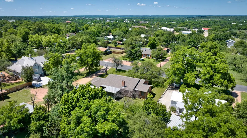 325 E Rainey Street Mason, TX 76856