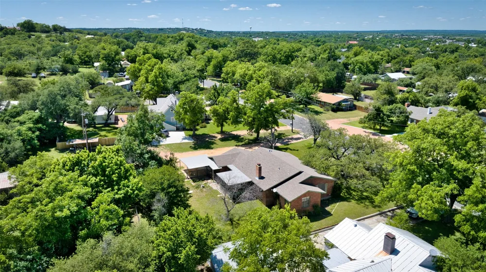 325 E Rainey Street Mason, TX 76856