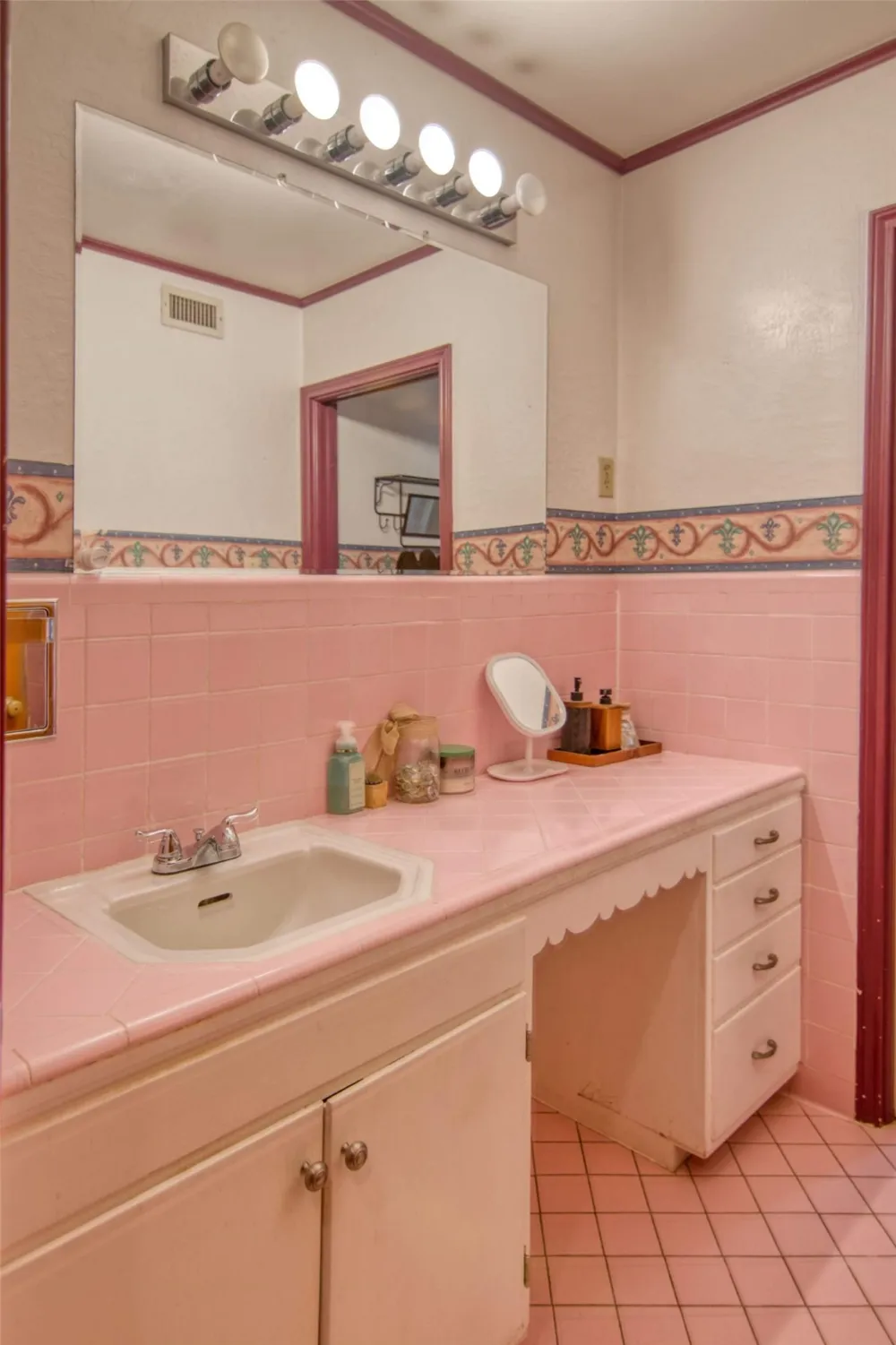 325 E Rainey Street Mason, TX 76856