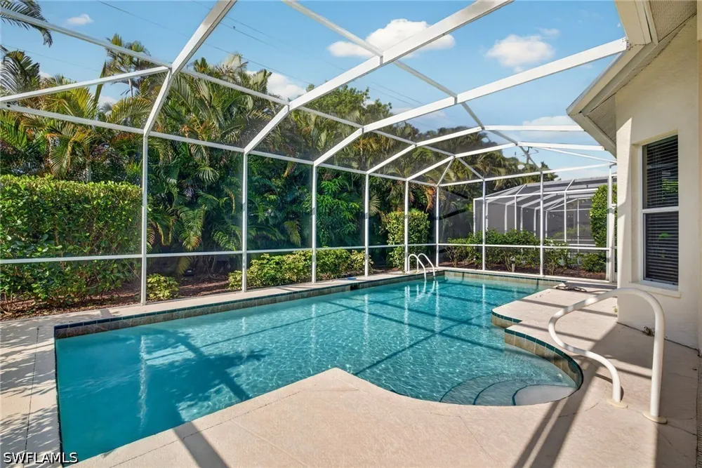 Winding Oaks Way Naples, FL 34109