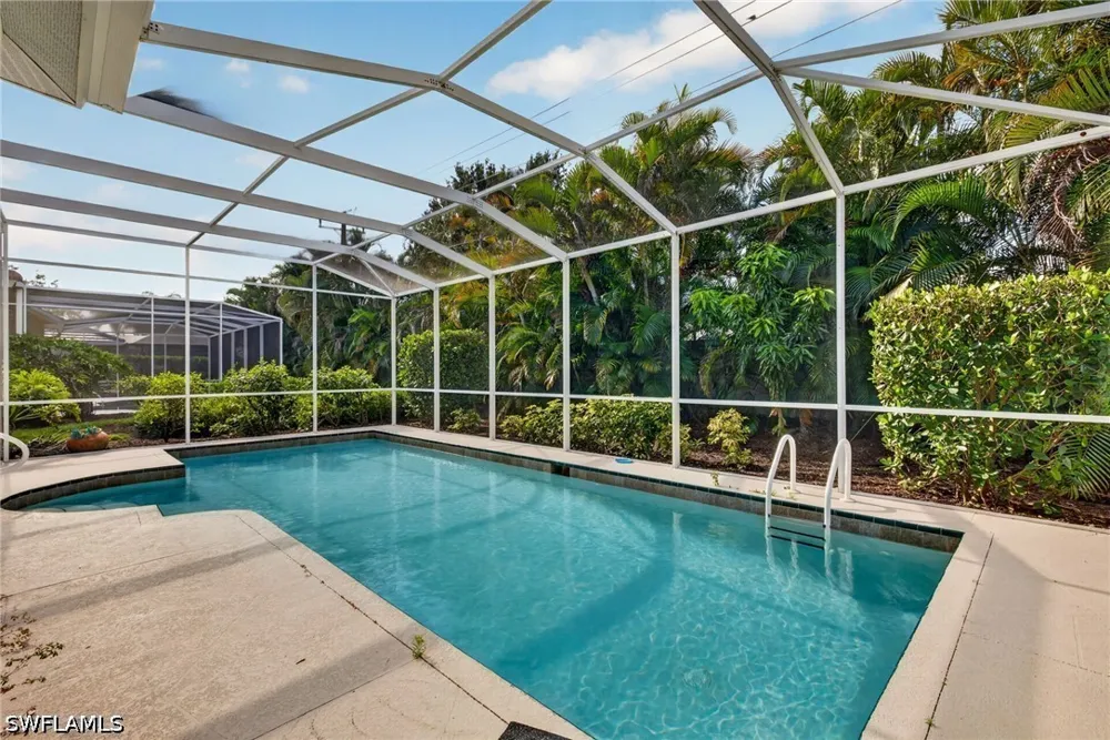 Winding Oaks Way Naples, FL 34109