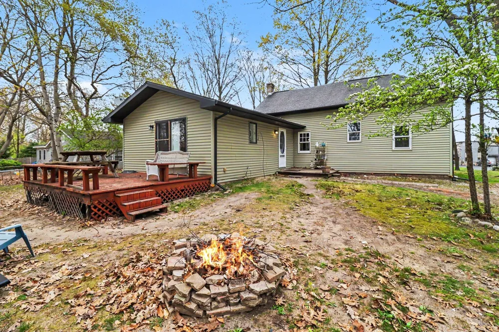 811 Washington Avenue Ludington City, MI 49431