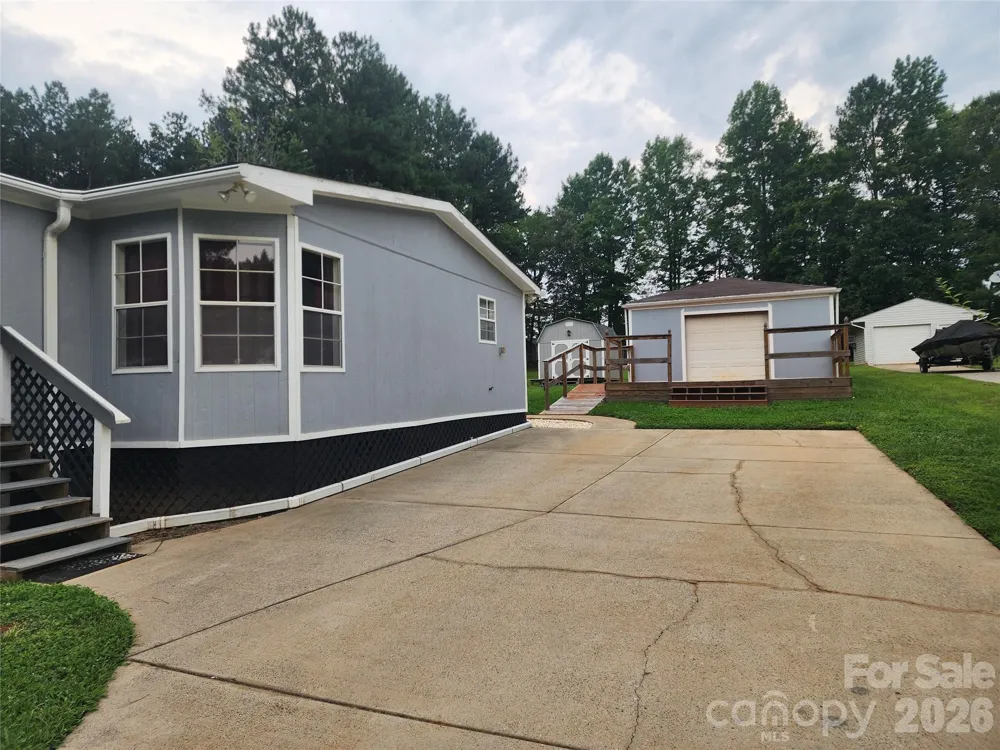 189 Brook Creek Drive Troutman, NC 28166