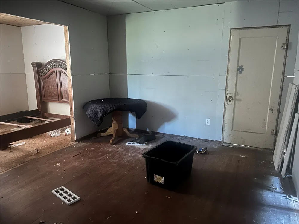 504 Cedar Megargel, TX 76370