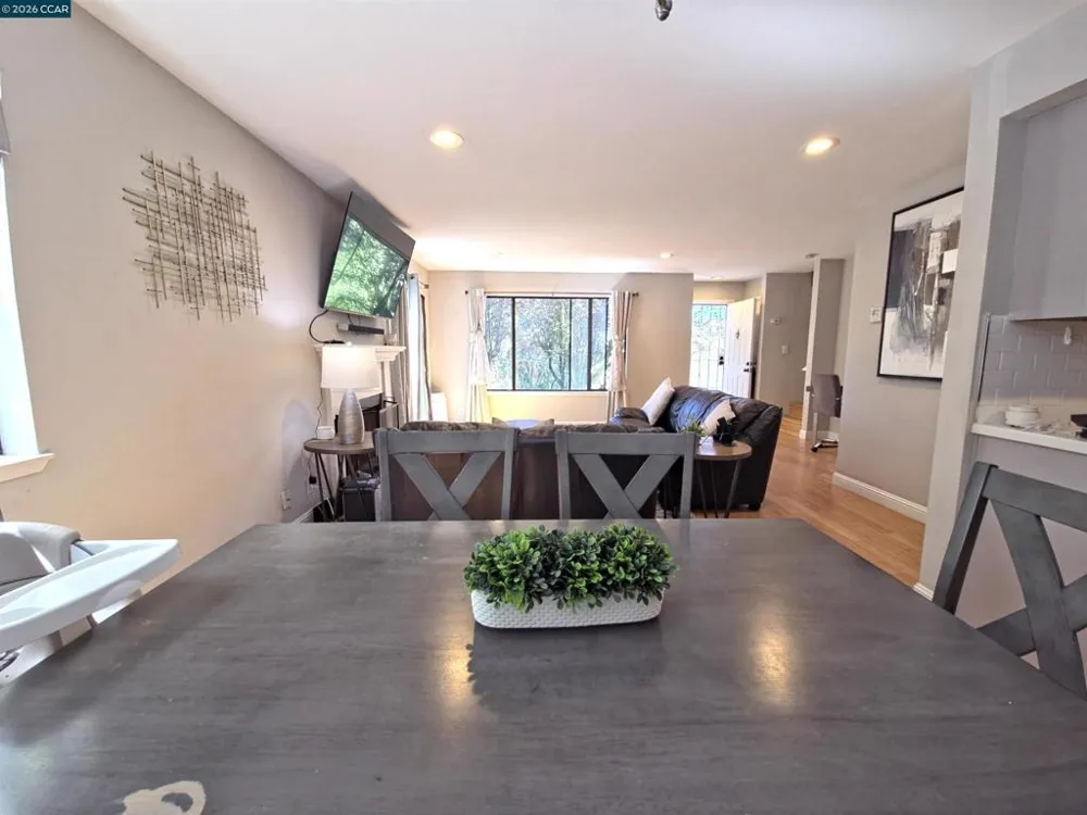 1739 Dalessi Dr Pinole, CA 94564