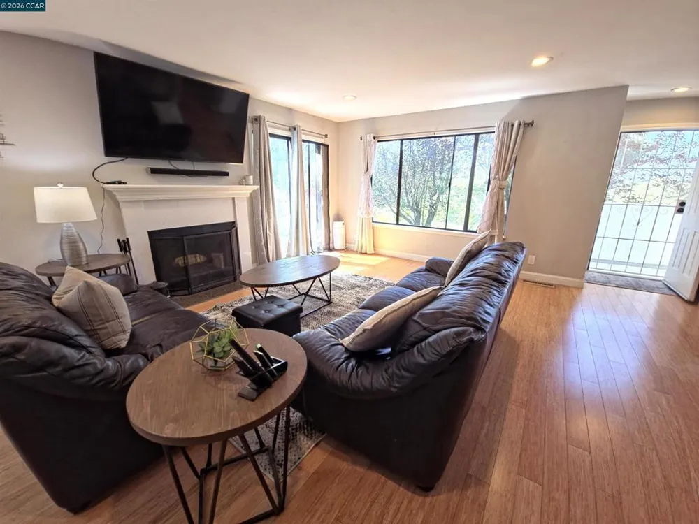 1739 Dalessi Dr Pinole, CA 94564