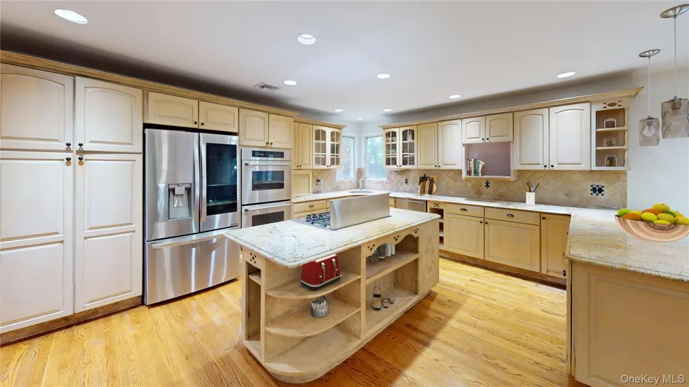 11 E Webster Street Merrick, NY 11566