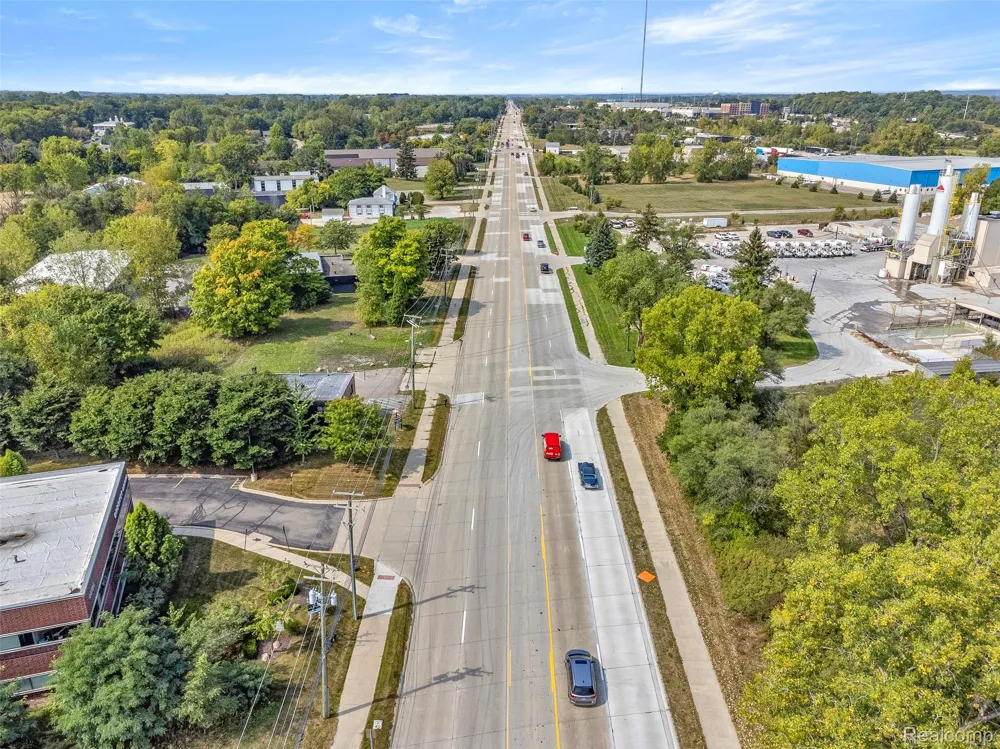 44911 Grand River Avenue Novi City, MI 48375