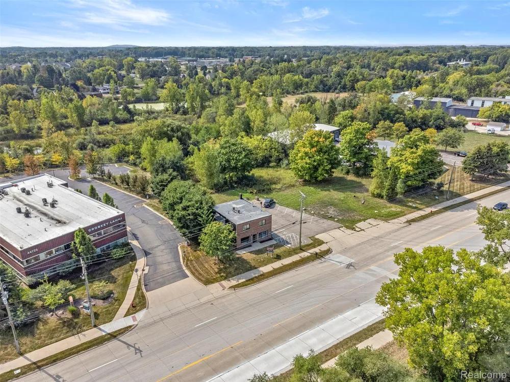 44911 Grand River Avenue Novi City, MI 48375
