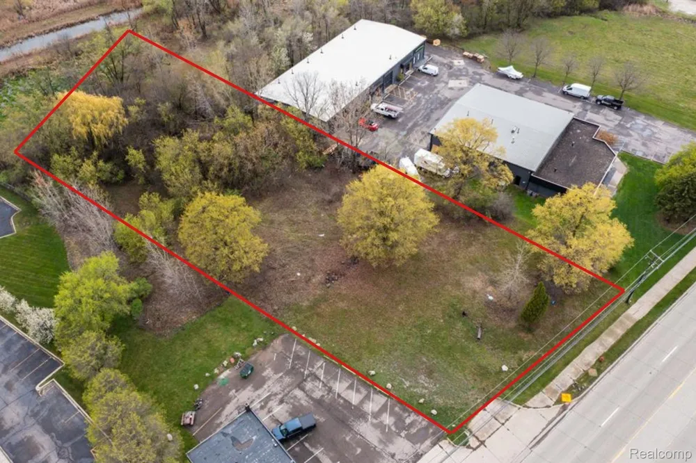 44911 Grand River Avenue Novi City, MI 48375