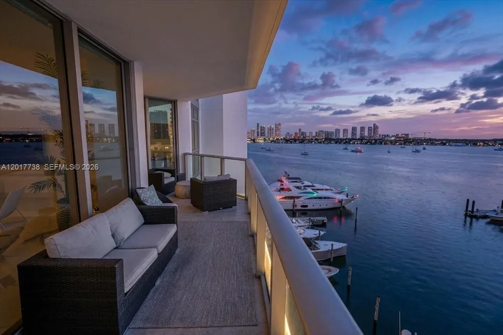 17301 Biscayne Blvd #605 North Miami Beach, FL 33160