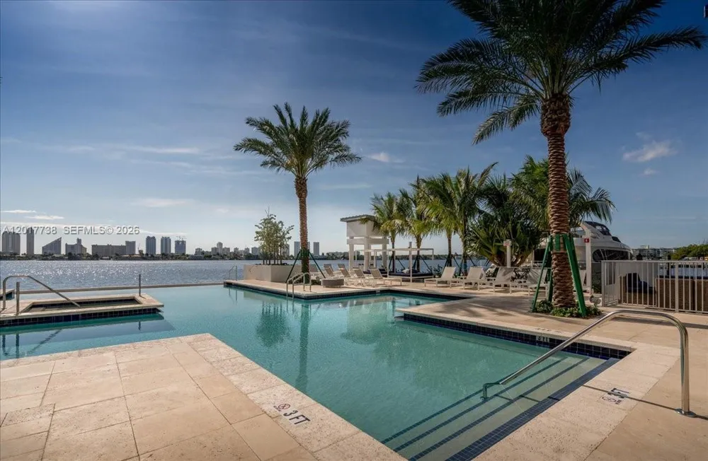 17301 Biscayne Blvd #605 North Miami Beach, FL 33160