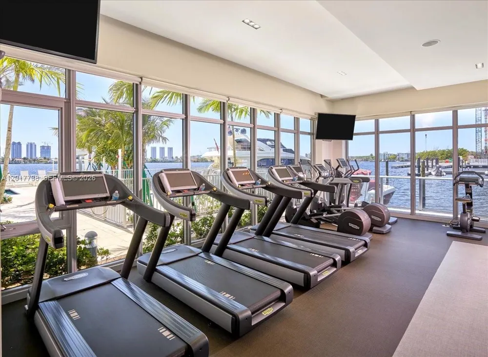 17301 Biscayne Blvd #605 North Miami Beach, FL 33160