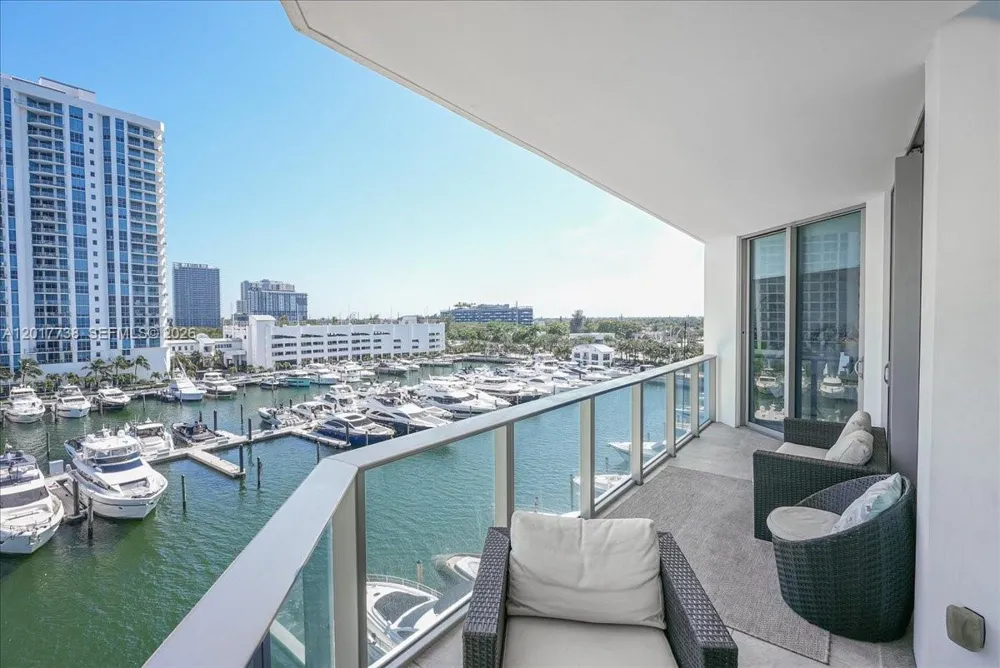 17301 Biscayne Blvd #605 North Miami Beach, FL 33160