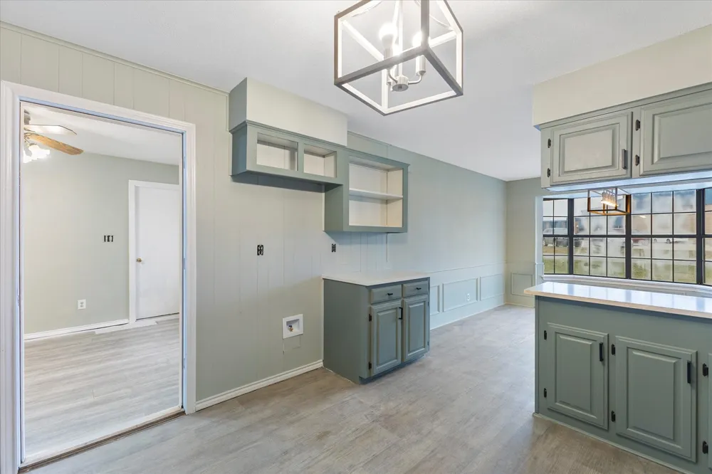 312 E Cottonwood Street Leonard, TX 75452