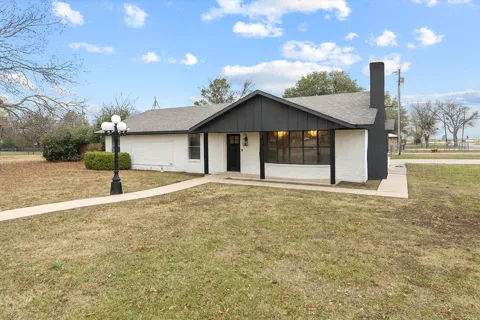 312 E Cottonwood Street