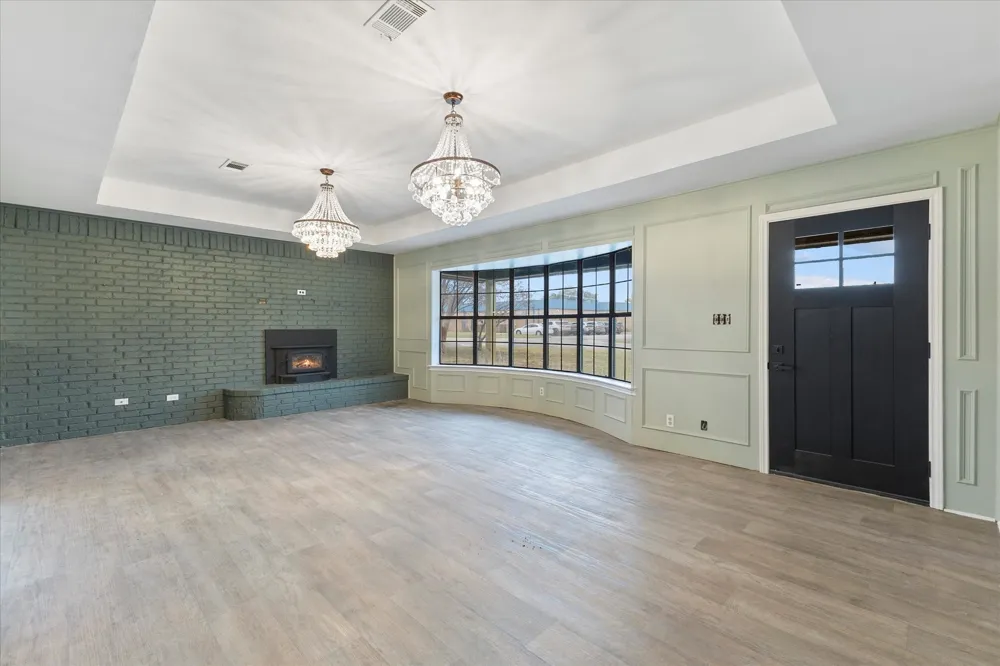 312 E Cottonwood Street Leonard, TX 75452