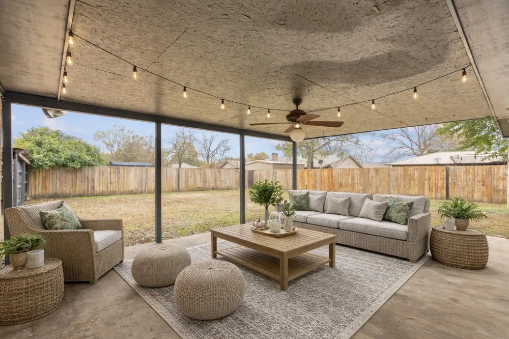 312 E Cottonwood Street Leonard, TX 75452