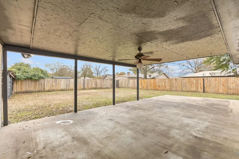 312 E Cottonwood Street Leonard, TX 75452