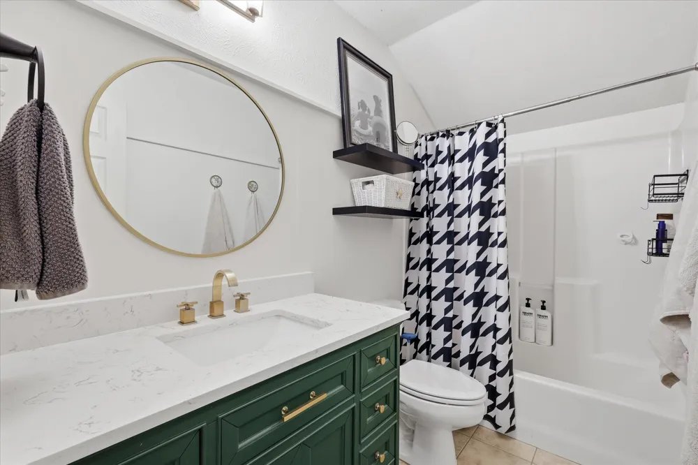 122 Brookdale Drive Highland Village, TX 75077