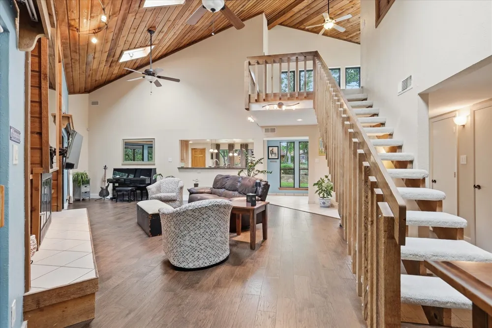122 Brookdale Drive Highland Village, TX 75077