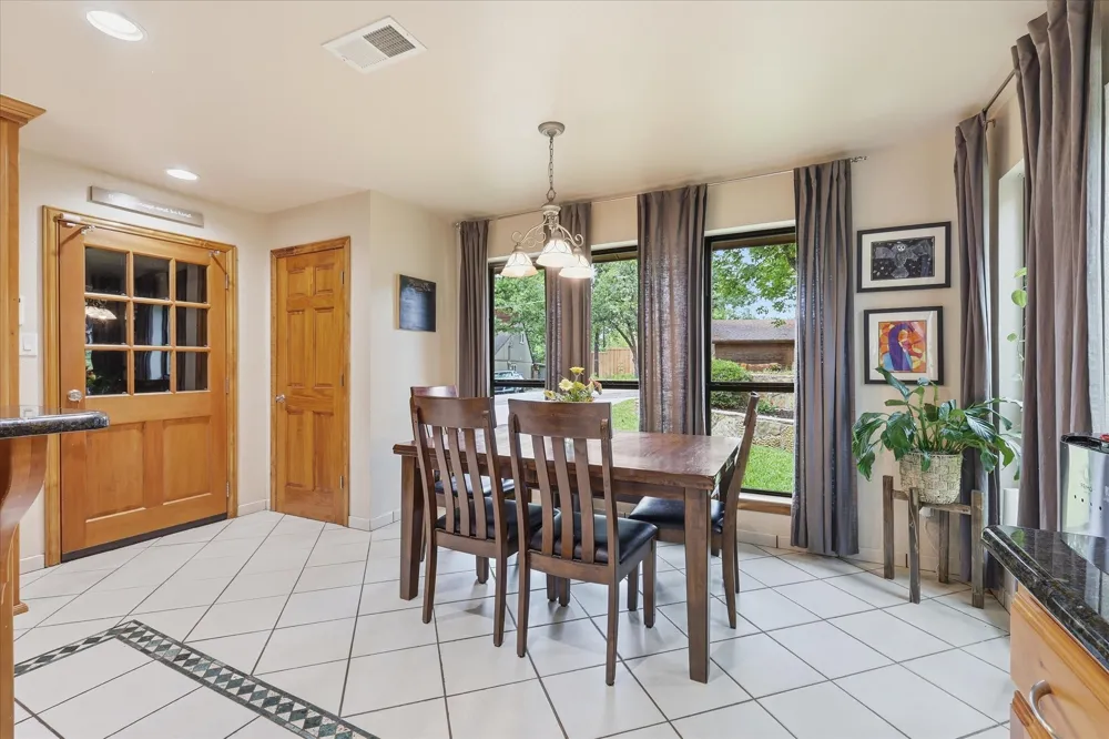 122 Brookdale Drive Highland Village, TX 75077