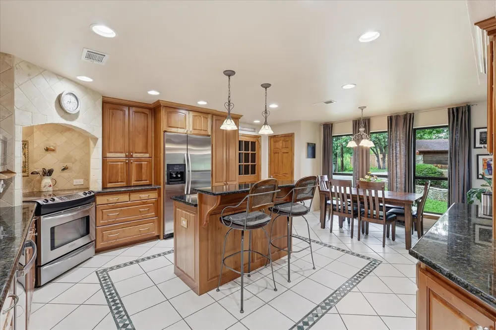 122 Brookdale Drive Highland Village, TX 75077