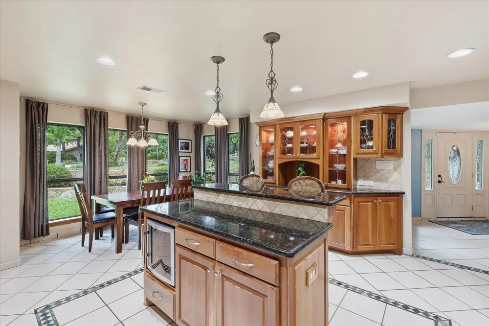 122 Brookdale Drive Highland Village, TX 75077
