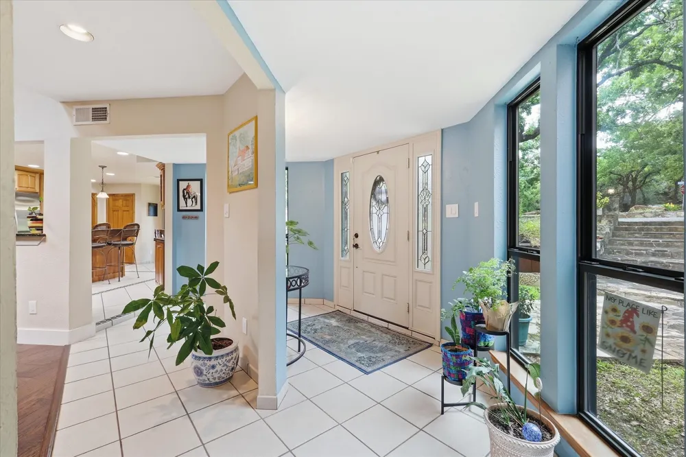 122 Brookdale Drive Highland Village, TX 75077