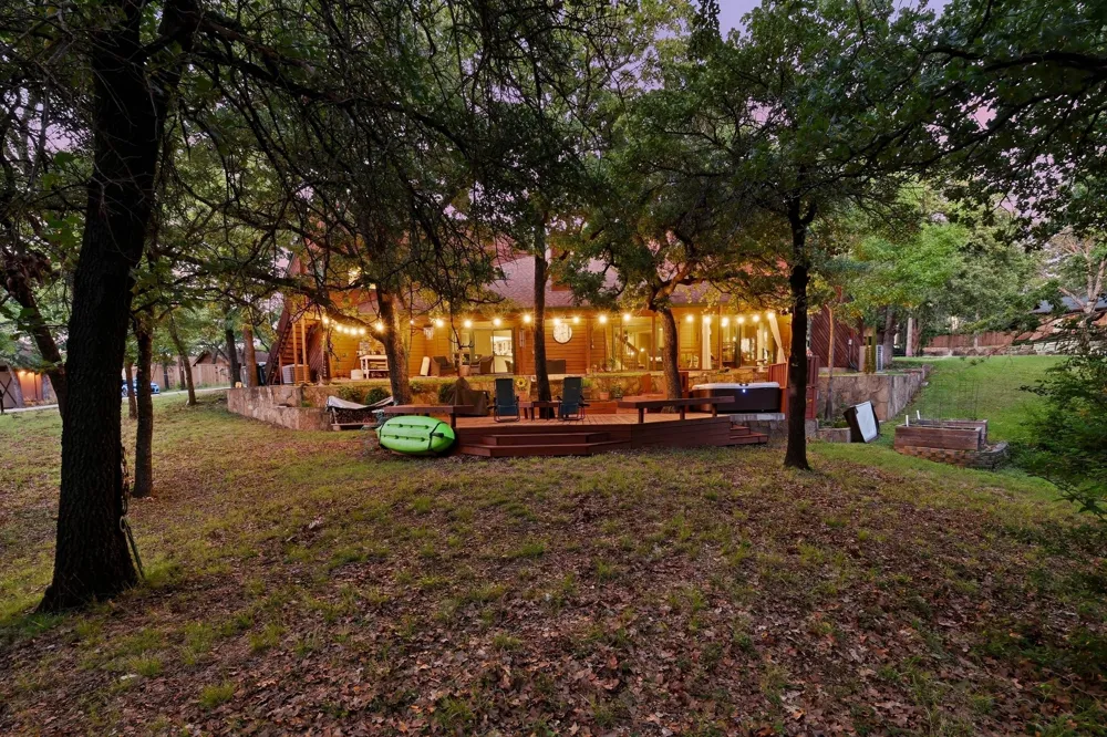 122 Brookdale Drive Highland Village, TX 75077