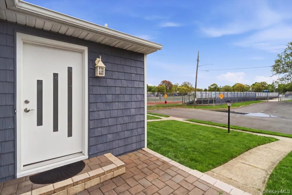 1871 Relyea Drive Merrick, NY 11566
