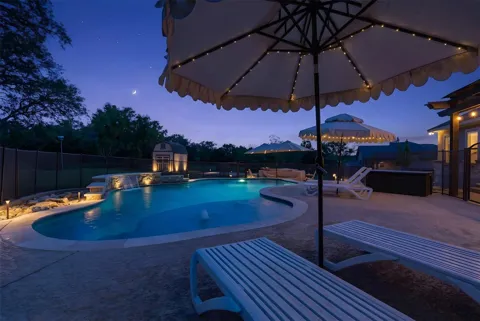 1106 Private Road 3702