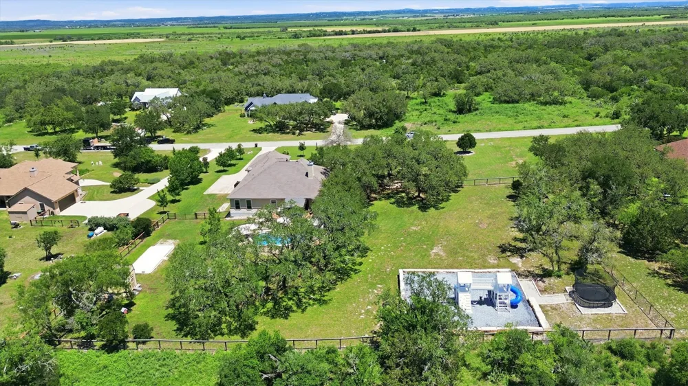 1106 Private Road 3702 San Antonio, TX 78253