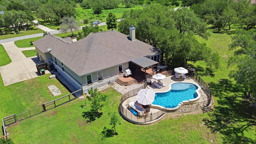 1106 Private Road 3702 San Antonio, TX 78253