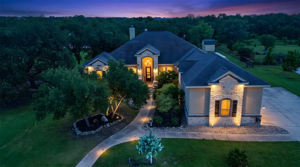 1106 Private Road 3702 San Antonio, TX 78253