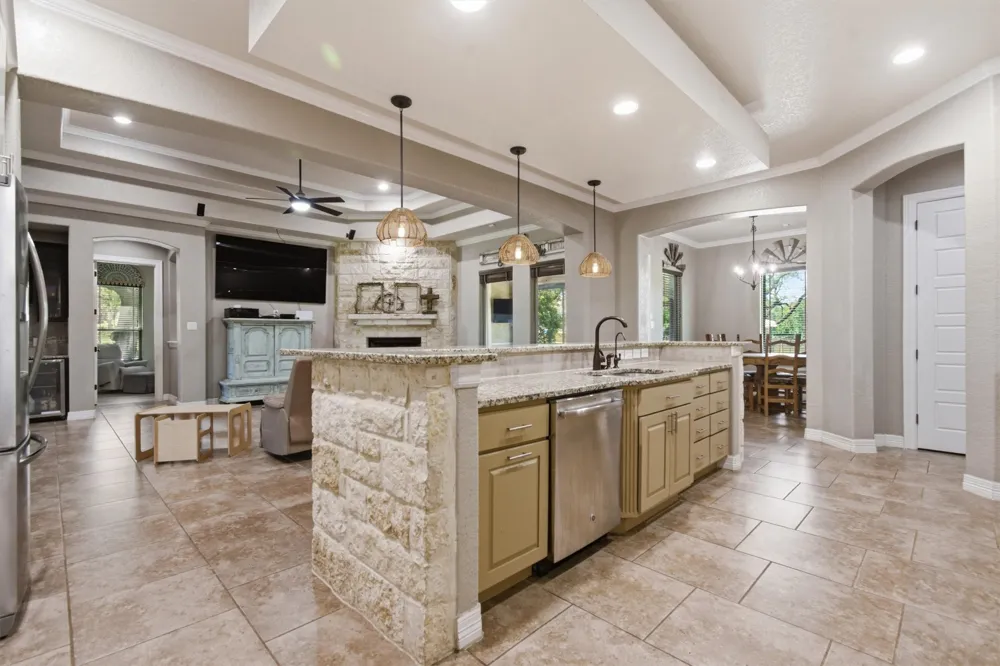 1106 Private Road 3702 San Antonio, TX 78253