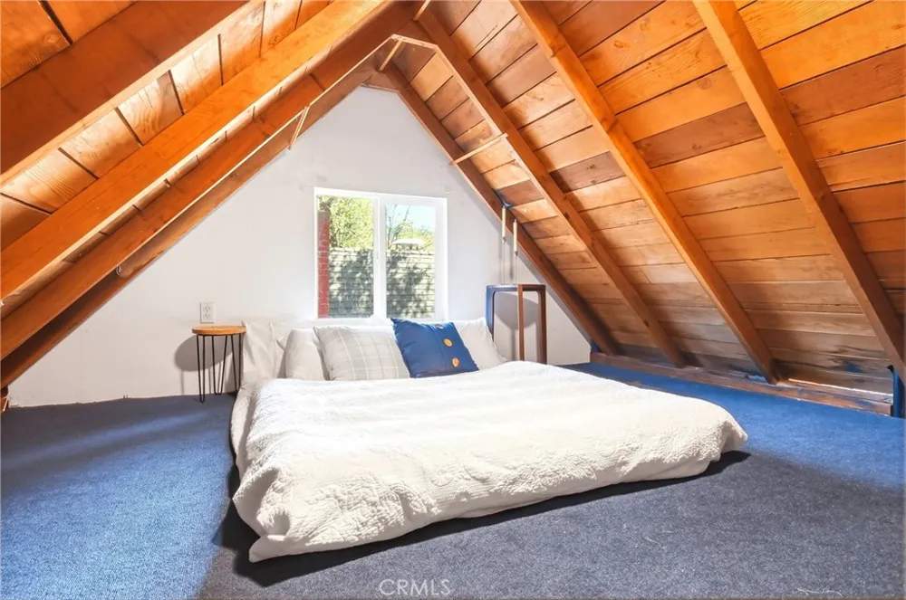 222 Craghill Cedar Glen, CA 92321