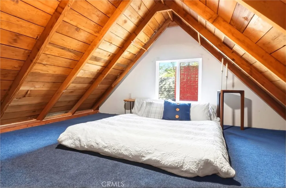 222 Craghill Cedar Glen, CA 92321