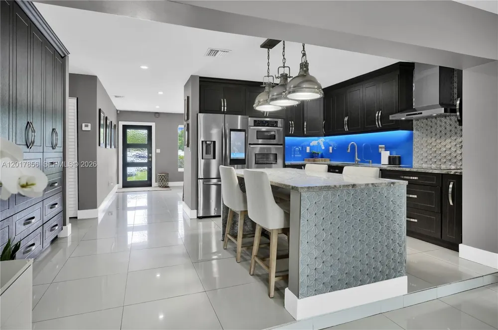 5241 SW 104th Ave Miami, FL 33165