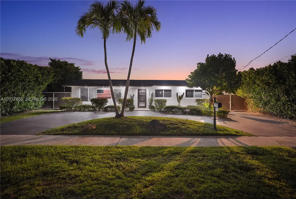 5241 SW 104th Ave Miami, FL 33165