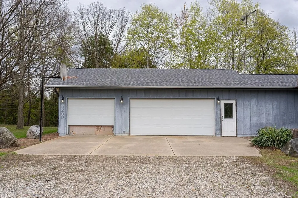 3290 E River Union Charter Township, MI 48858