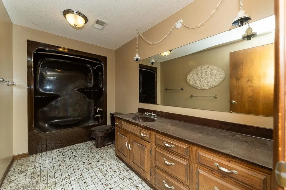3290 E River Union Charter Township, MI 48858
