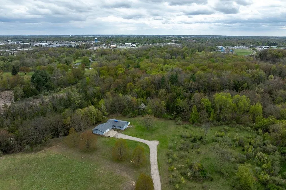 3290 E River Union Charter Township, MI 48858