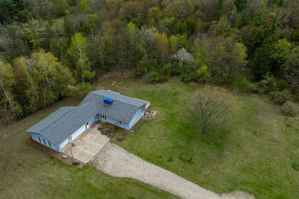 3290 E River Union Charter Township, MI 48858