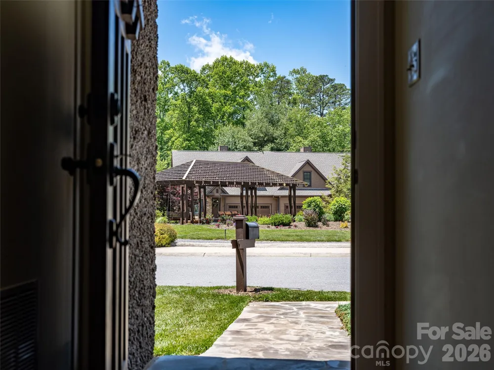 50 Meadow Village Lane Asheville, NC 28803