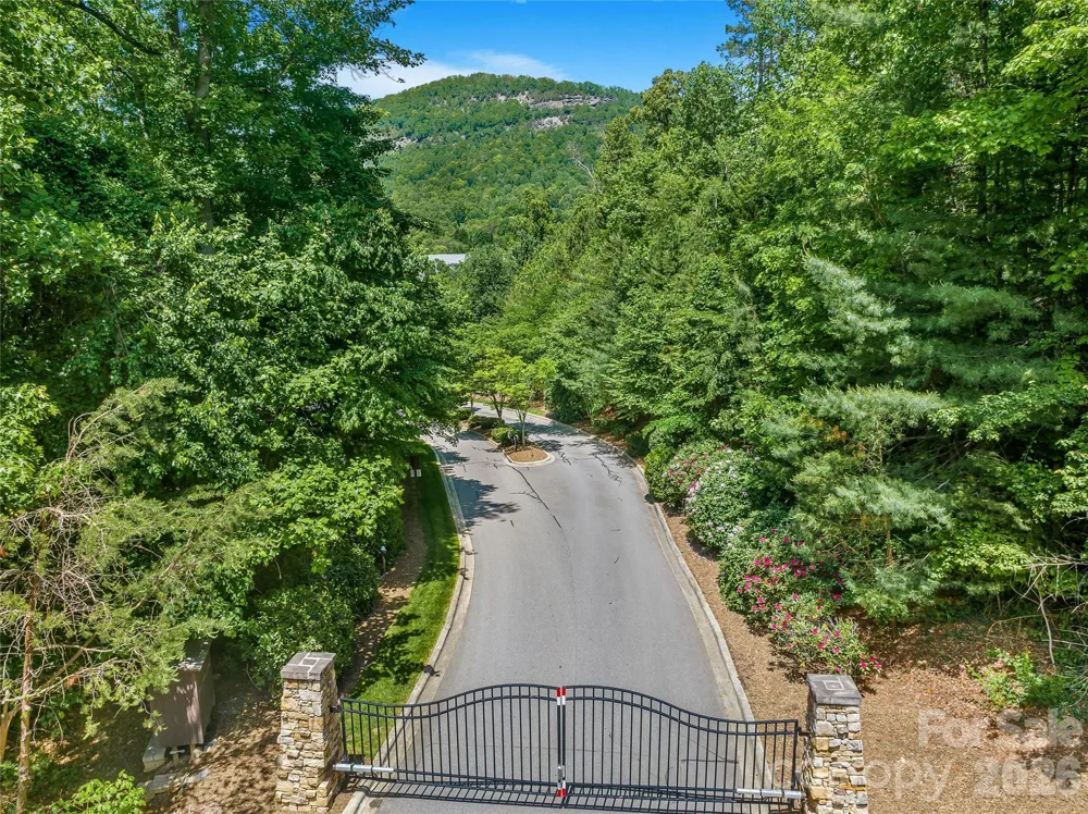 50 Meadow Village Lane Asheville, NC 28803